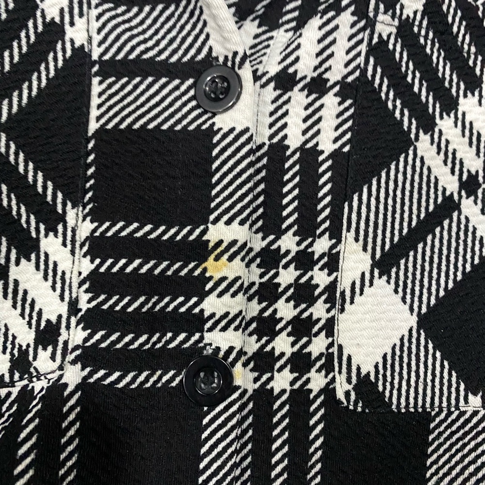 SHEIN shirt - Picture 2 of 4